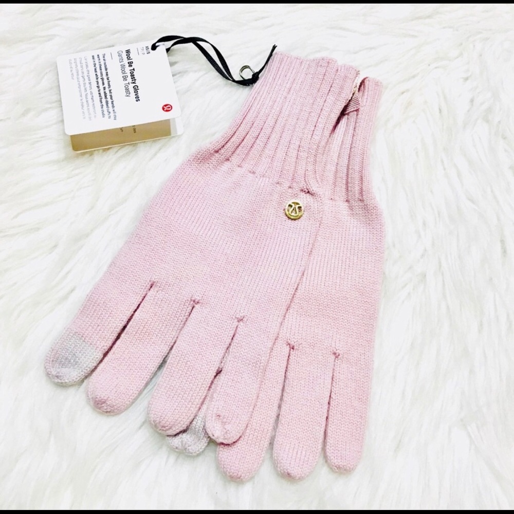 Lululemon Gloves